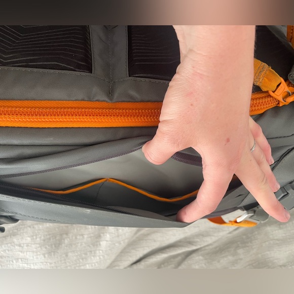 Lowepro whistler BP 350 AW photo backpack GRAY - Picture 8 of 15